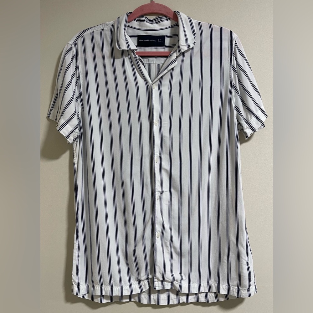 Abercrombie & Fitch White and Black Striped Shirt